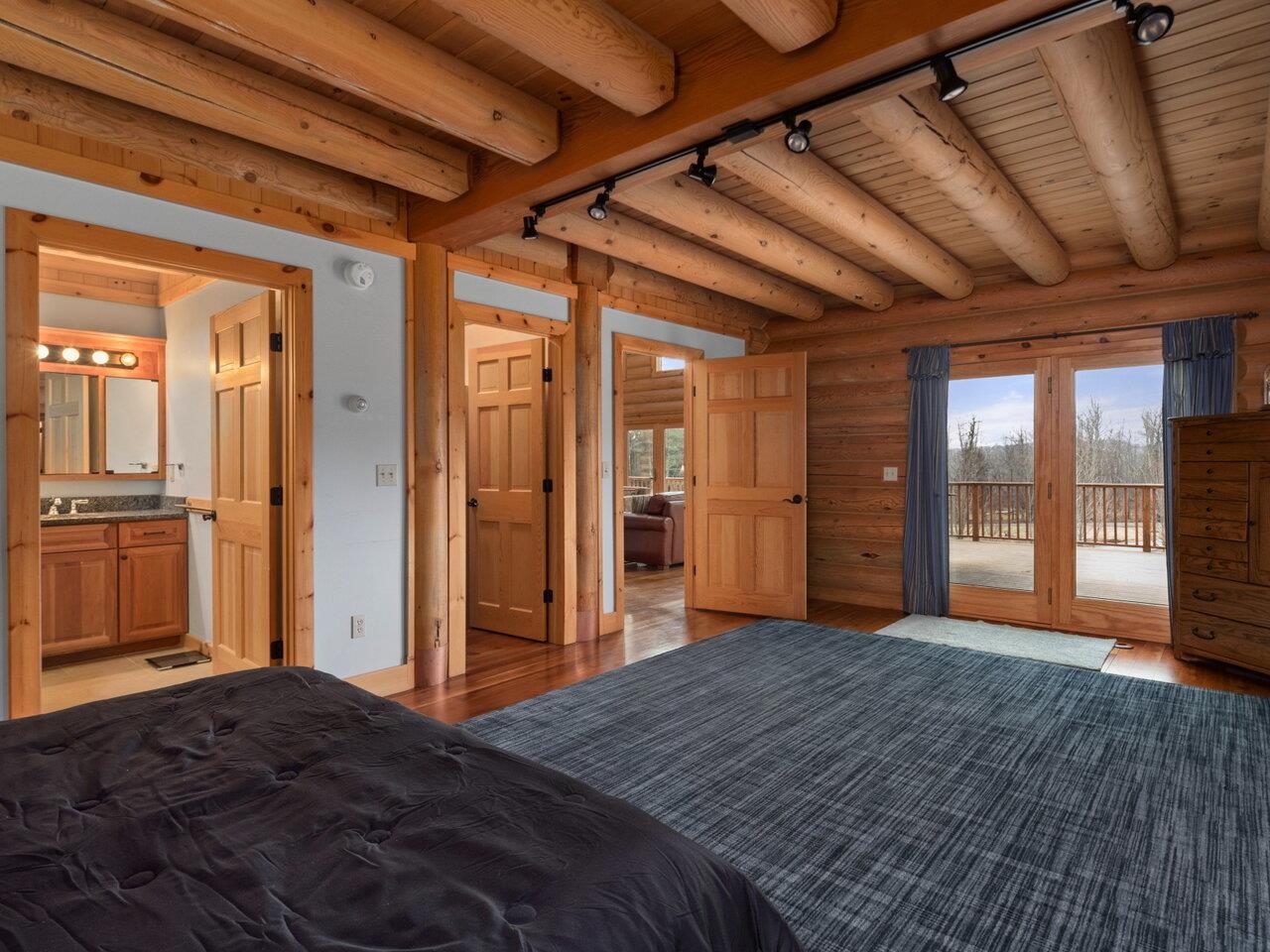 296 West Sleepy Hollow Road Essex, VT 05452 - Photo 8 of 32