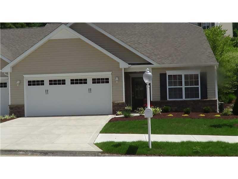 427 Chestnut Lane, Unit A14 Apollo, PA 15613 - Photo 2 of 6 Exterior Front.