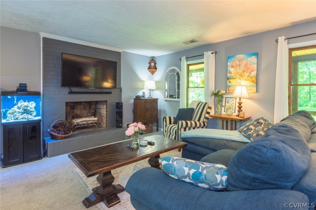 4305 Lockin Road Powhatan, VA 23139 - Photo 10 of 37 Gallery Image 10