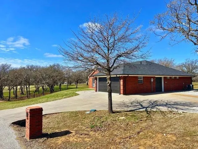 $349,900 | 107 Country Club Drive, Nocona, TX 76255
