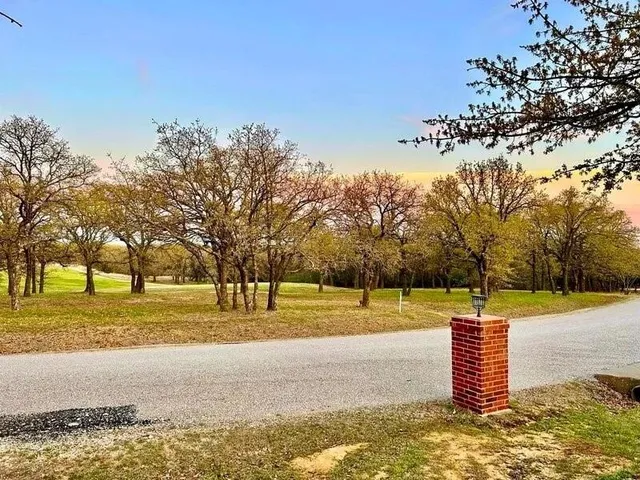 $349,900 | 107 Country Club Drive, Nocona, TX 76255