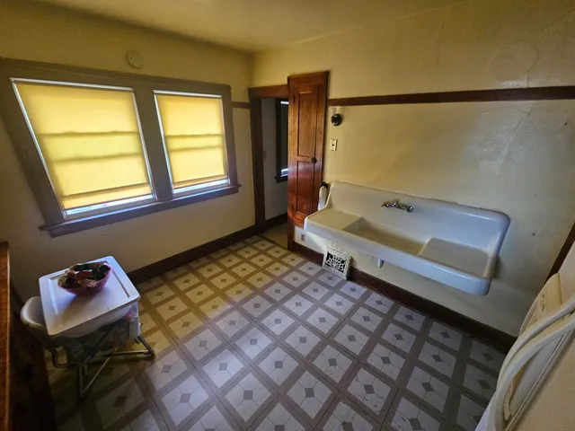 $164,900 | 2677 North 39th Street, Unit 2679, Milwaukee, WI 53210