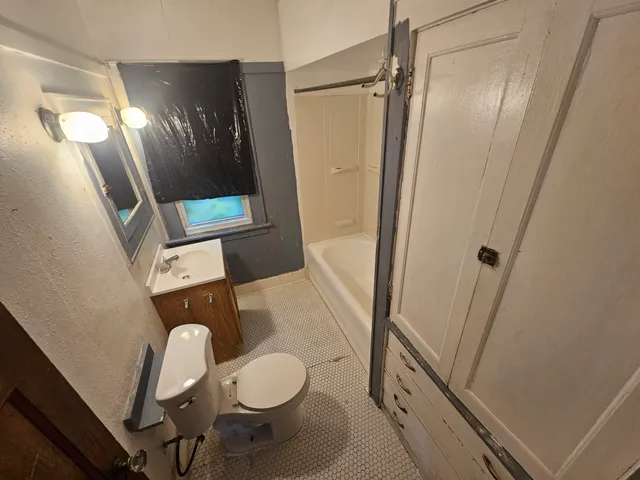 $164,900 | 2677 North 39th Street, Unit 2679, Milwaukee, WI 53210