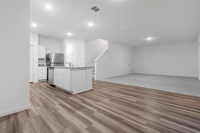 $2,250 | 337 Wedemeyer Street, Taylor, TX 76574