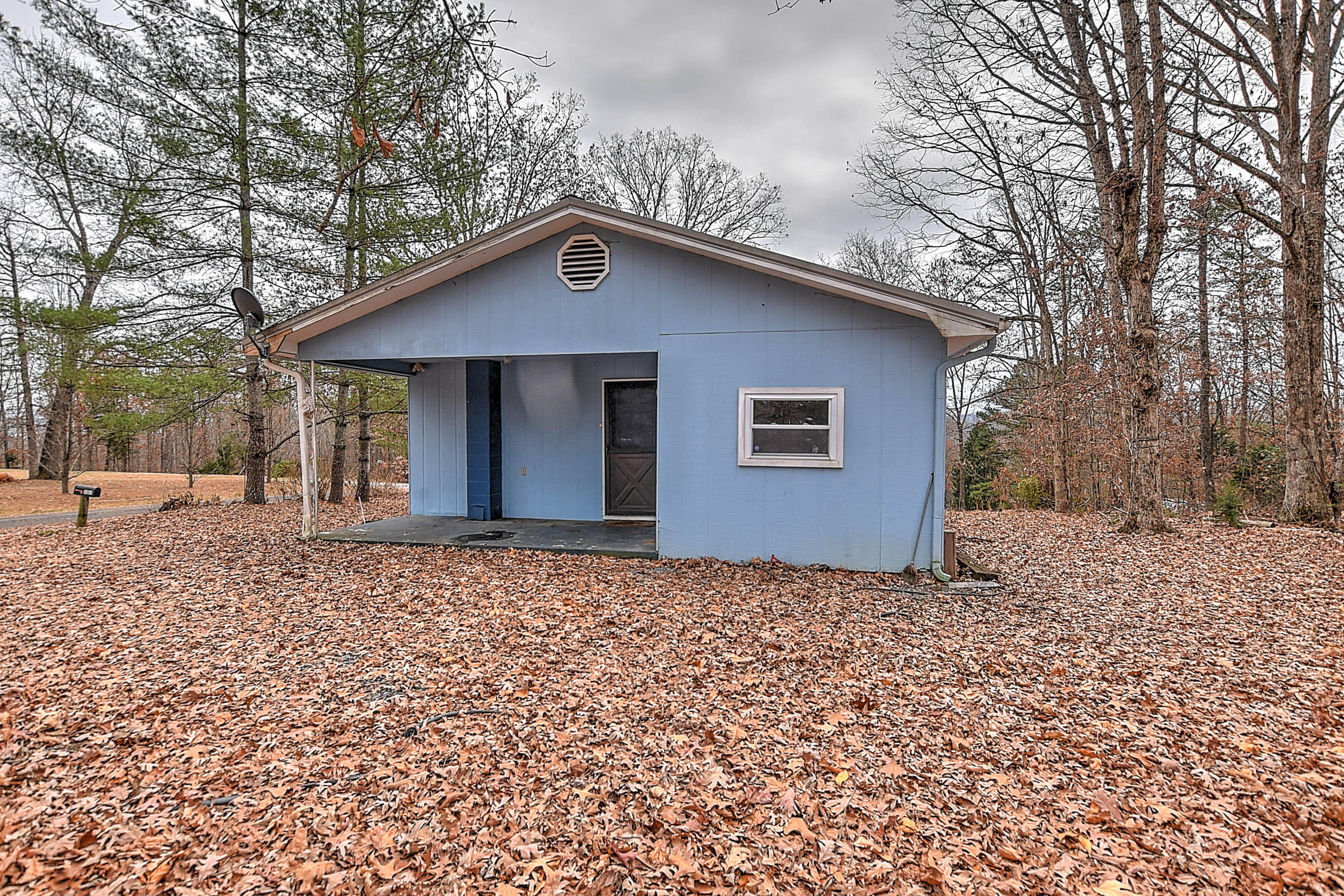 255 Sea Road Newport, TN 37821 - Photo 2 of 37 Sea Way