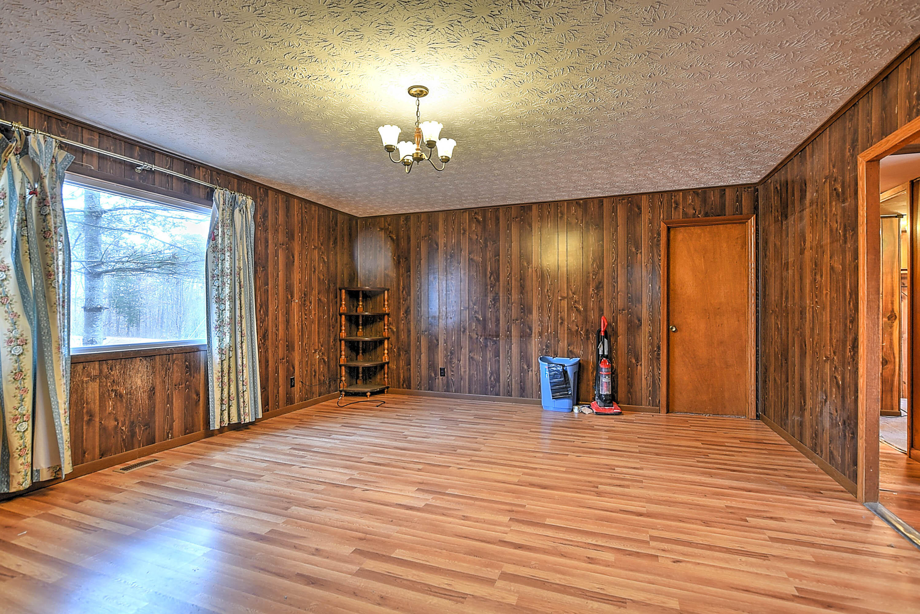 255 Sea Road Newport, TN 37821 - Photo 4 of 37 Sea Way-4