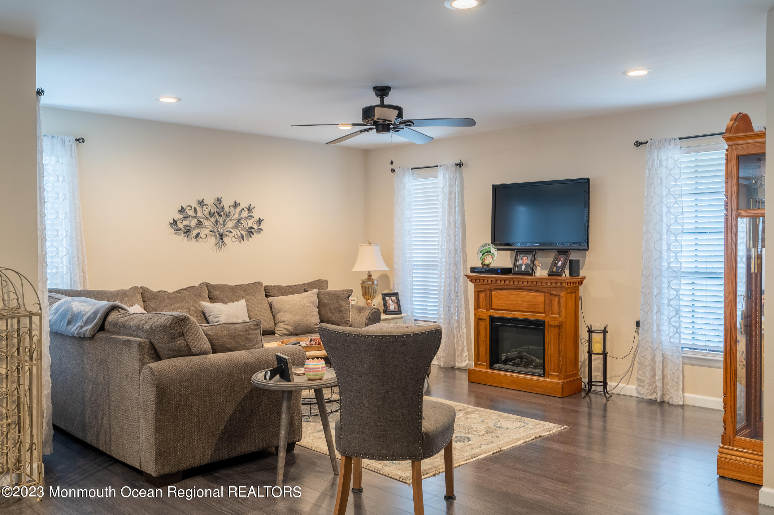 16 Red Hill Road Manchester Township, NJ 08759 - Photo 14 of 26 Living 1a