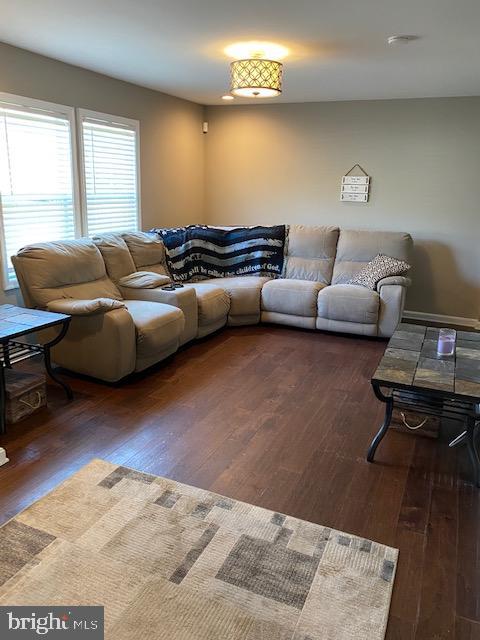 8364 Lockwood Road Pasadena, MD 21122 - Photo 9 of 28 Lots of Natural Light, Wood Floors
