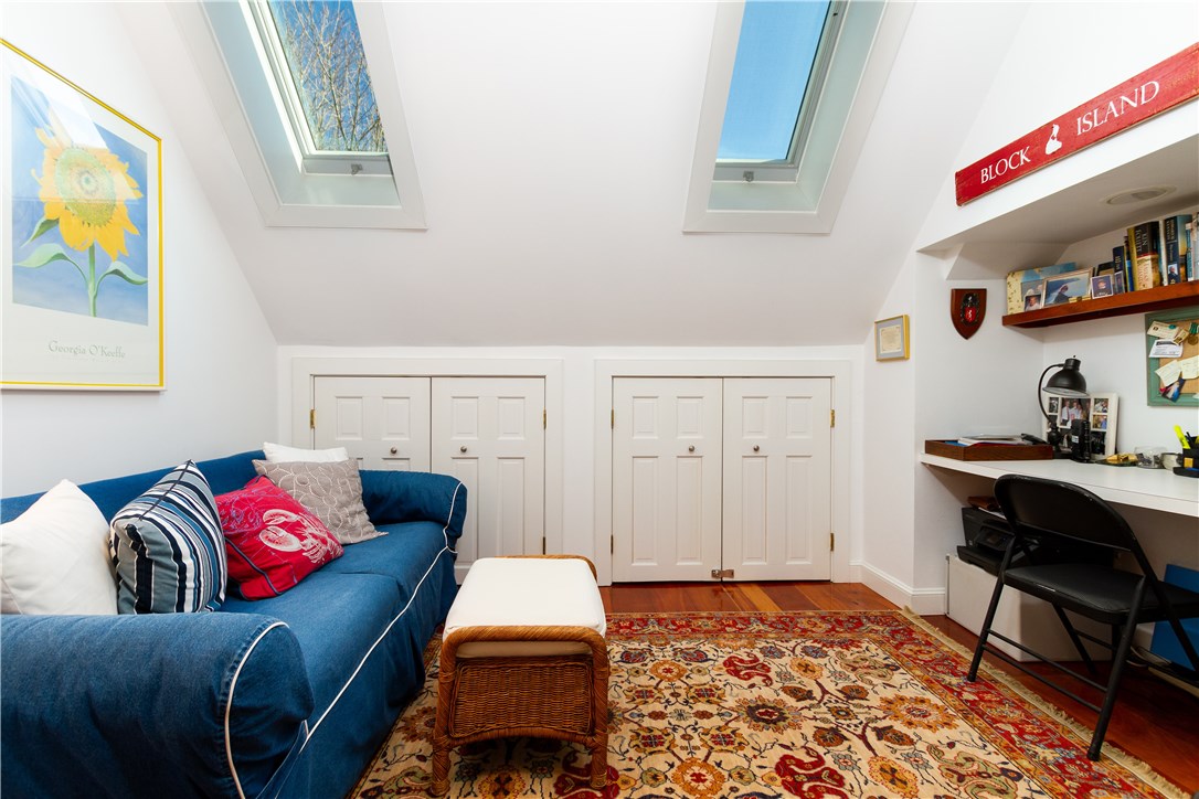 1507 West Side Road Block Island, RI 02807 - Photo 22 of 40 Den/office and great for overflow guests!