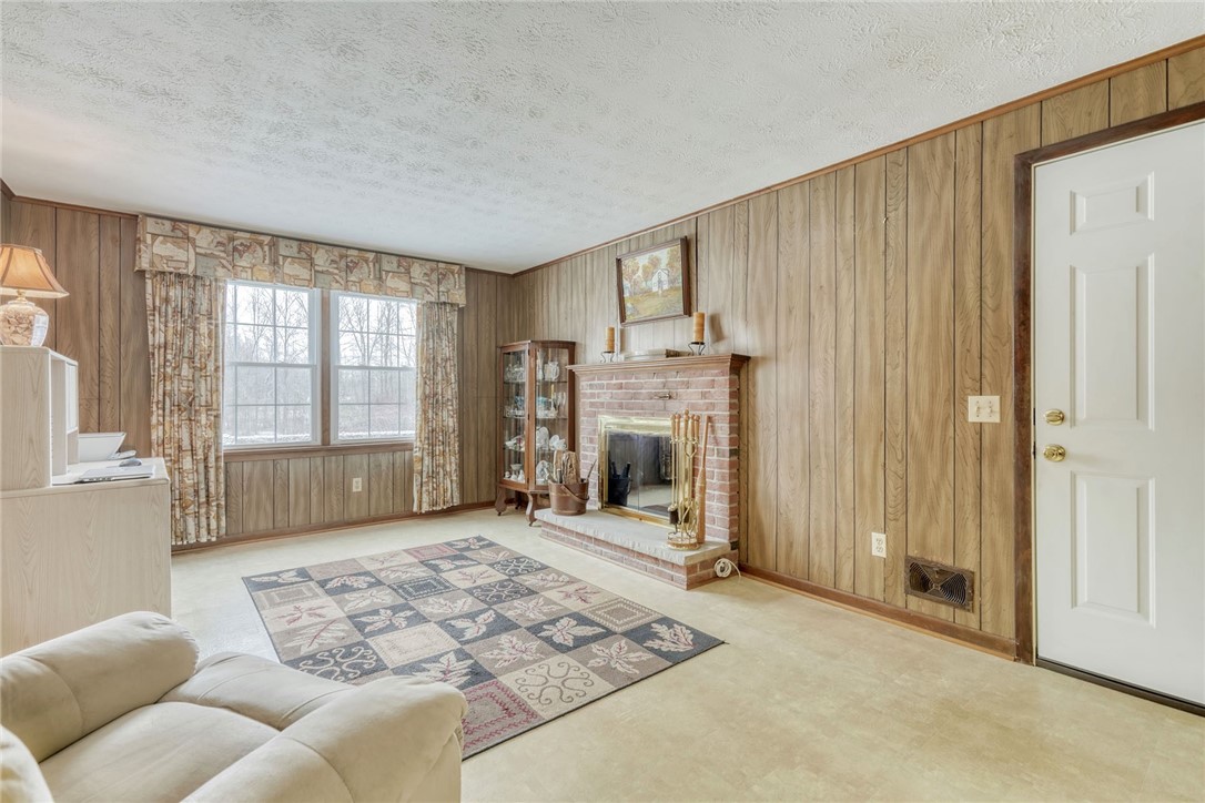 6930 Lakeside Road Ontario, NY 14519 - Photo 19 of 40