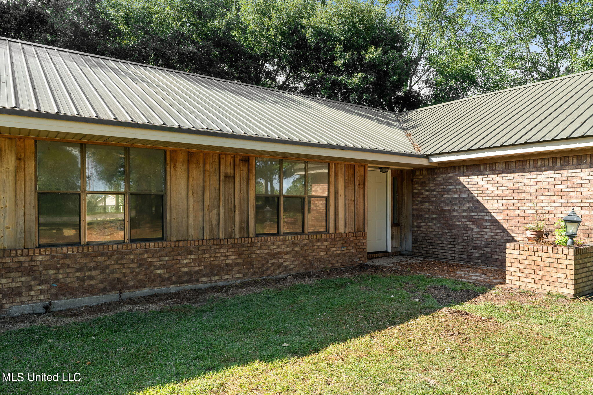 737 Hickory Grove Road Sumrall, MS 39482 - Photo 6 of 47 737_Hickory_Grove_Rd-6