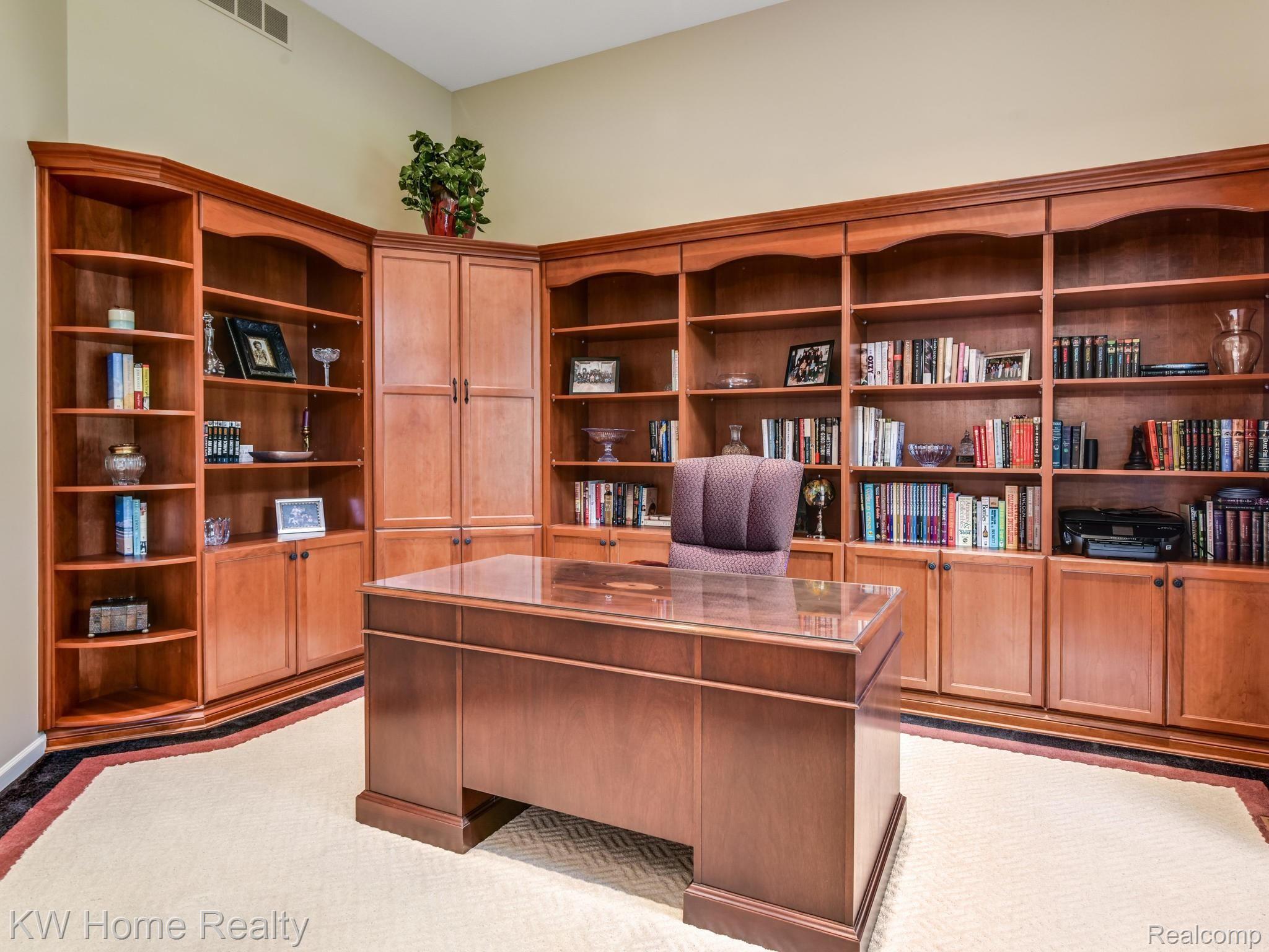 448 Inverness Highland, MI 48357 - Photo 27 of 36 448 Inverness Highland Charter-047-046-448 Inverness Highland MI0047-MLS_Size - Copy.jpg
