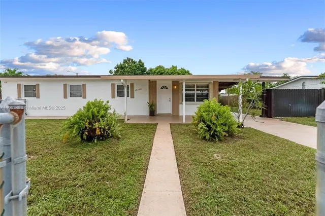 $559,700 | 19700 Northwest 48th Avenue, Miami Gardens, FL 33055