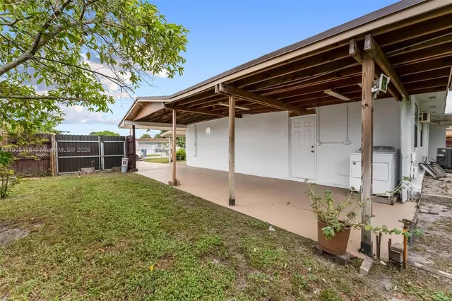 $559,700 | 19700 Northwest 48th Avenue, Miami Gardens, FL 33055