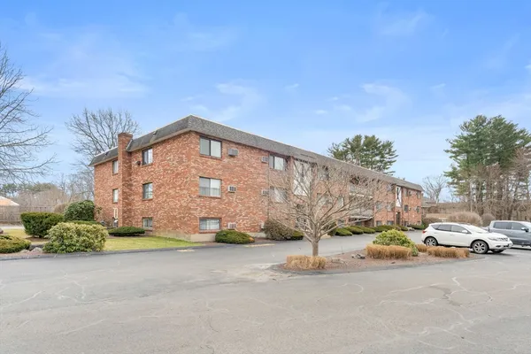 $349,777 | 65 McCormick Terrace, Unit 10, Stoughton, MA 02072
