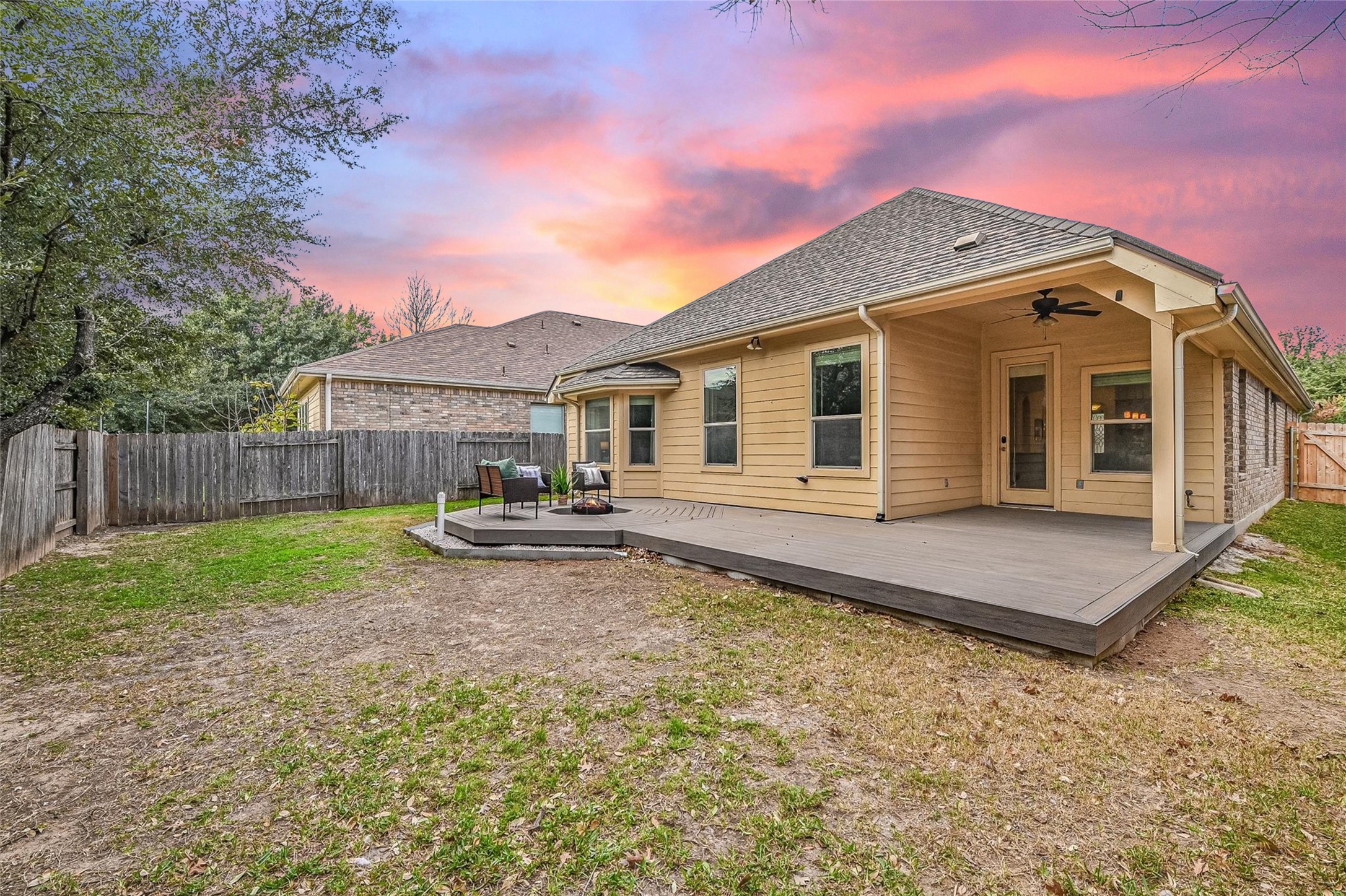 13017 Hymeadow Circle Austin, TX 78729 - Photo 27 of 32 a front view of a house with garden