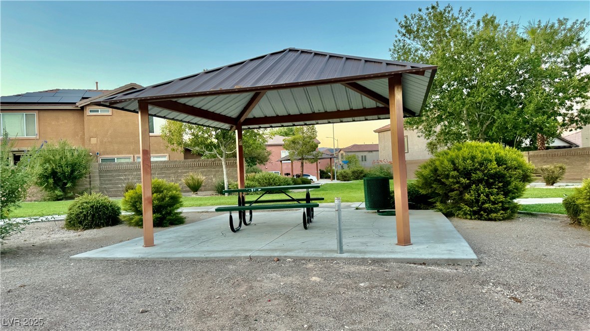 804 Seneca Heights Avenue North Las Vegas, NV 89081 - Photo 17 of 21