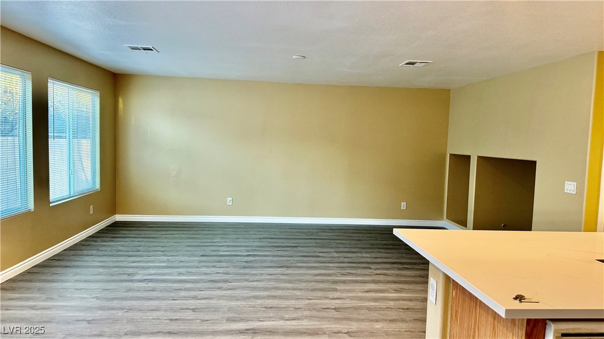 804 Seneca Heights Avenue North Las Vegas, NV 89081 - Photo 9 of 21