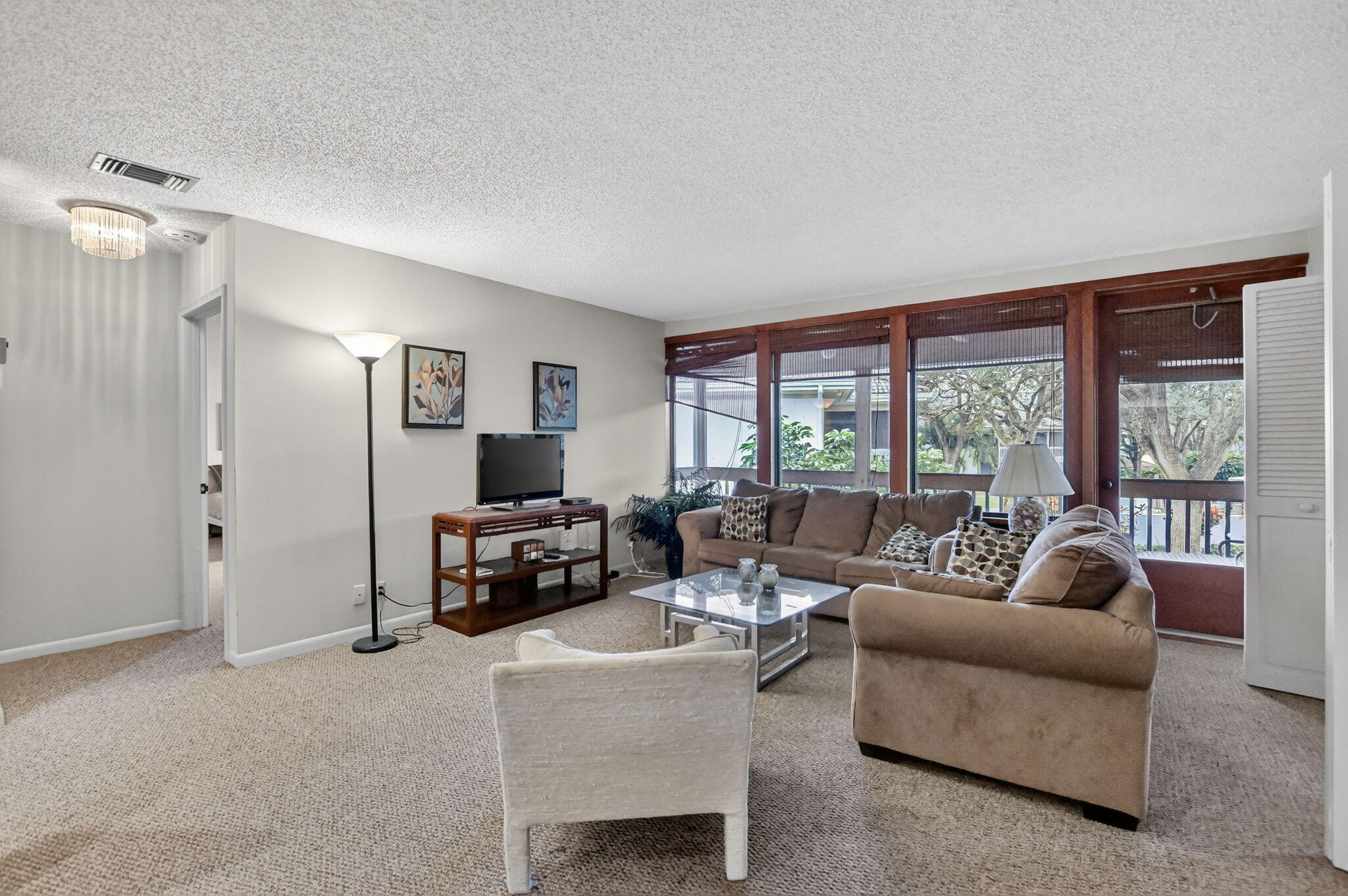 19885 Boca W Drive, Unit 3232 Boca Raton, FL 33434 - Photo 17 of 37 9-web-or-mls-DSC_1276