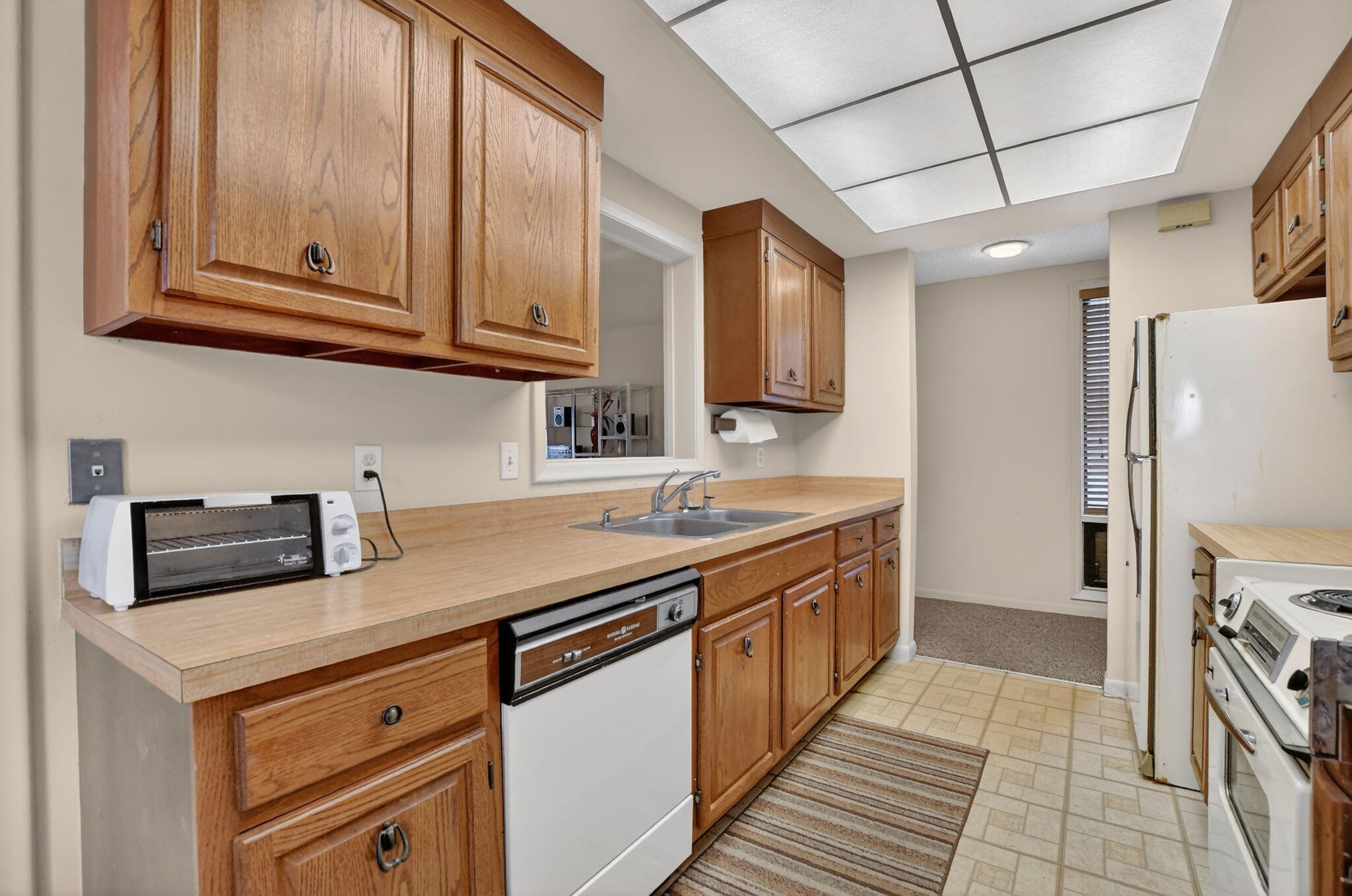 19885 Boca W Drive, Unit 3232 Boca Raton, FL 33434 - Photo 5 of 37 14-web-or-mls-DSC_1328