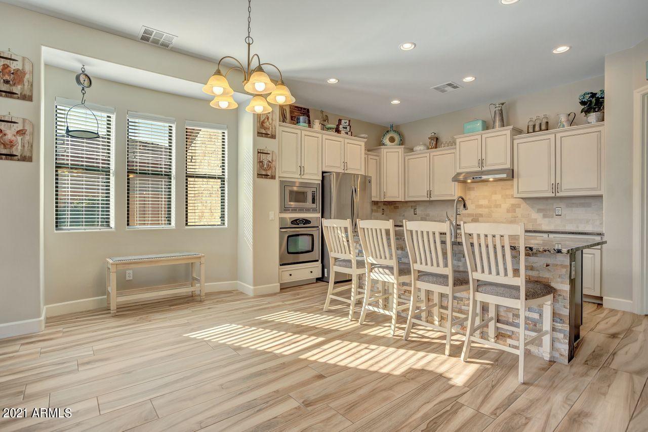 15765 West Berkeley Road Goodyear, AZ 85395 - Photo 5 of 38 QPT_Photo_-__L1A9951