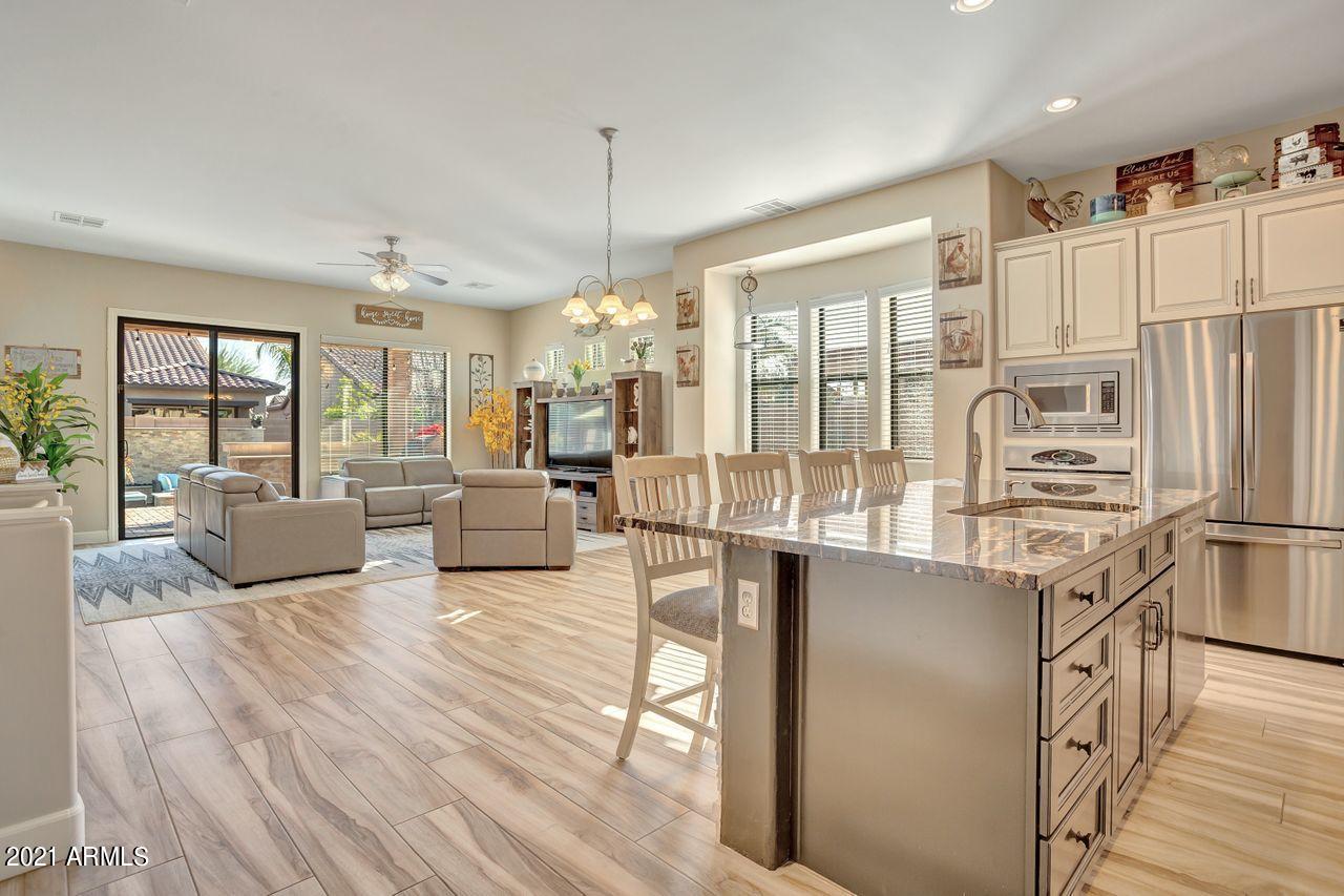 15765 West Berkeley Road Goodyear, AZ 85395 - Photo 7 of 38 QPT_Photo_-__L1A9960