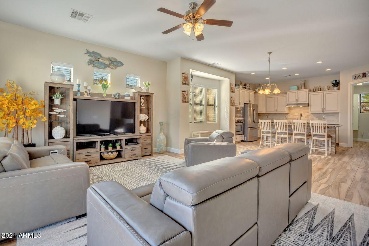 15765 West Berkeley Road Goodyear, AZ 85395 - Photo 10 of 38 QPT_Photo_-__L1A0007