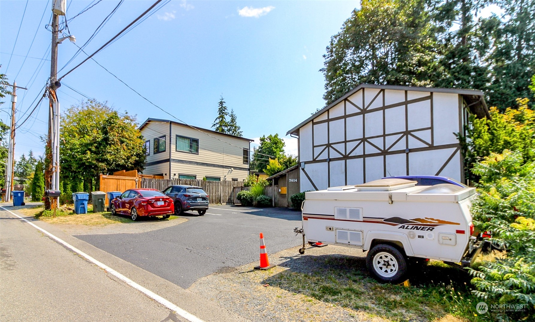 7614 206th Street Southwest Edmonds, WA 98026 - Photo 13 of 14 Gallery Image 13