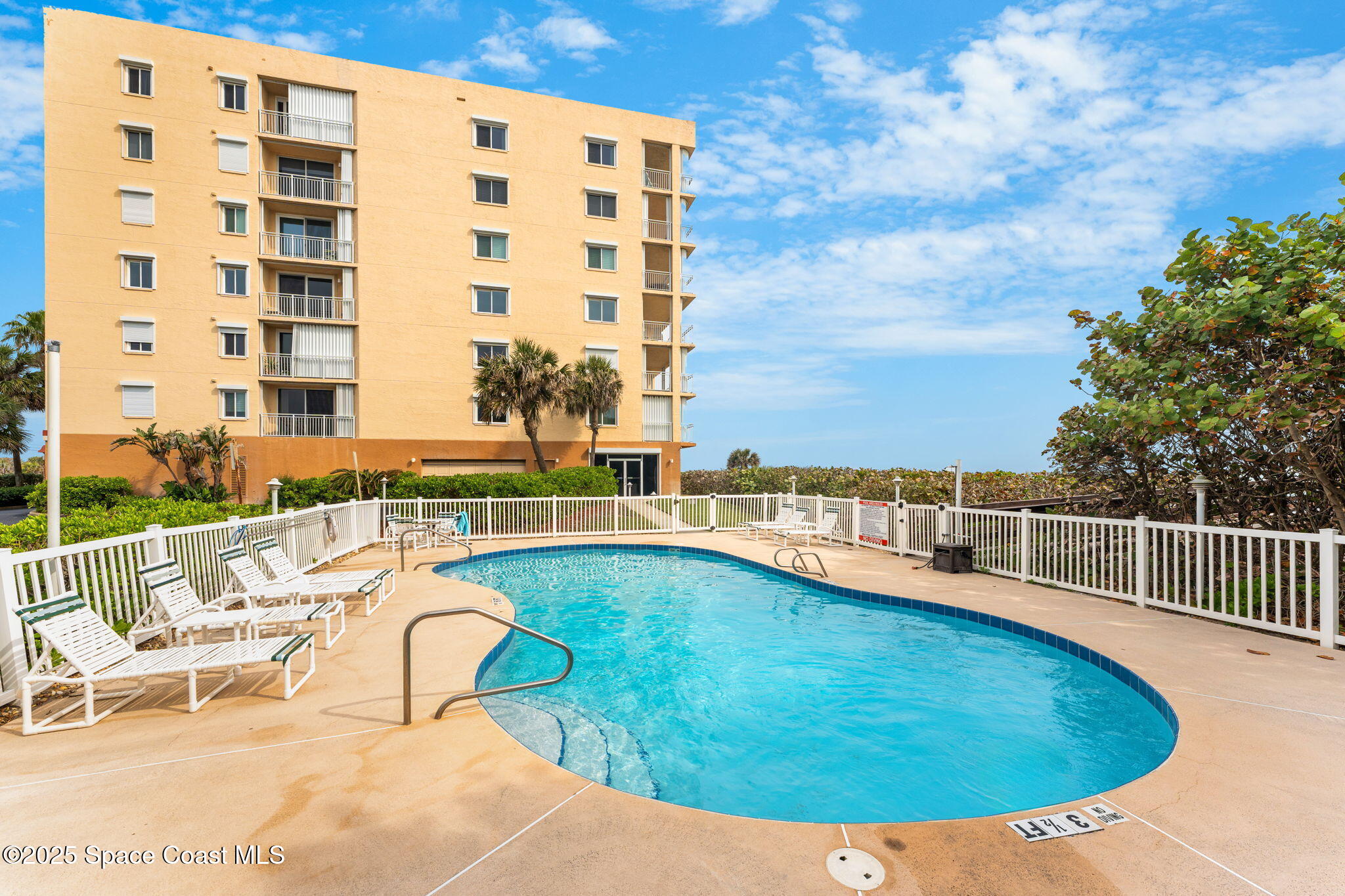 925 Florida A1A, Unit 201 Satellite Beach, FL 32937 - Photo 36 of 51 925 HWY A1A #201 (60)