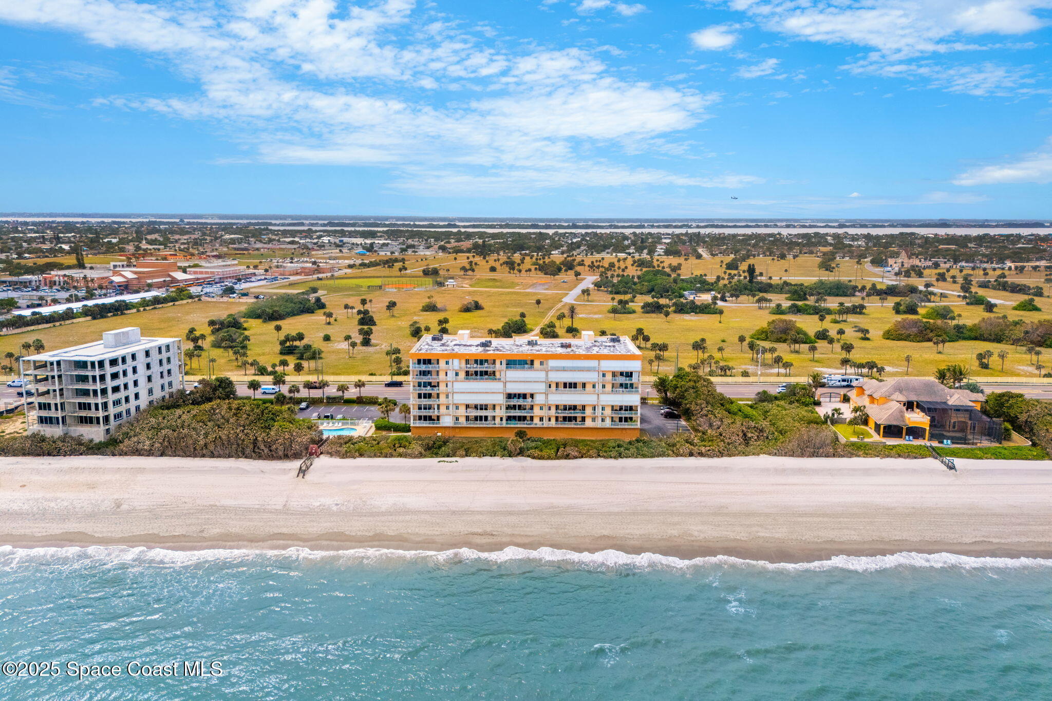 925 Florida A1A, Unit 201 Satellite Beach, FL 32937 - Photo 44 of 51 925 HWY A1A #201 (74)