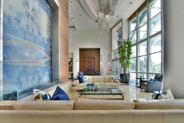 $869,000 | 1155 Brickell Bay Drive, Unit 2004, Miami, FL 33131