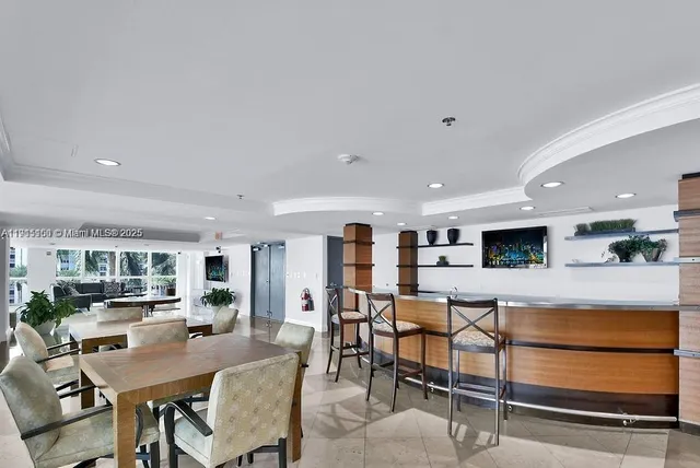 $869,000 | 1155 Brickell Bay Drive, Unit 2004, Miami, FL 33131