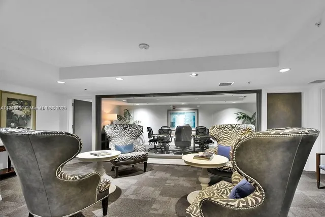 $869,000 | 1155 Brickell Bay Drive, Unit 2004, Miami, FL 33131