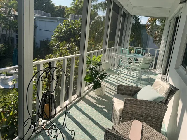 $229,000 | 2151 Northeast 42nd Court, Unit 237, Lighthouse Point, FL 33064