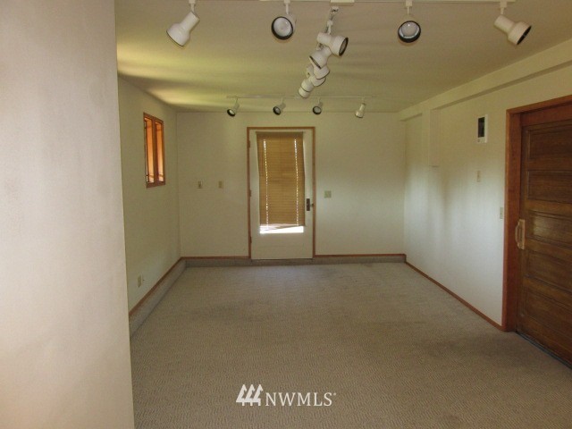 10620 Case Road Southwest Olympia, WA 98512 - Photo 6 of 24 Gallery Image 6