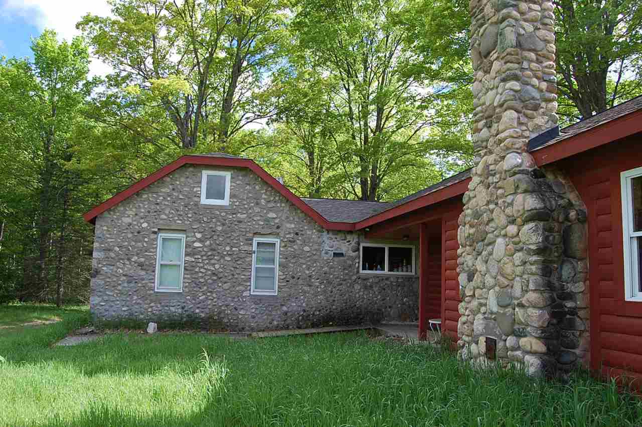 624 Sharon Road Southwest Fife Lake, MI 49633 - Photo 2 of 45 1808192-1.JPG