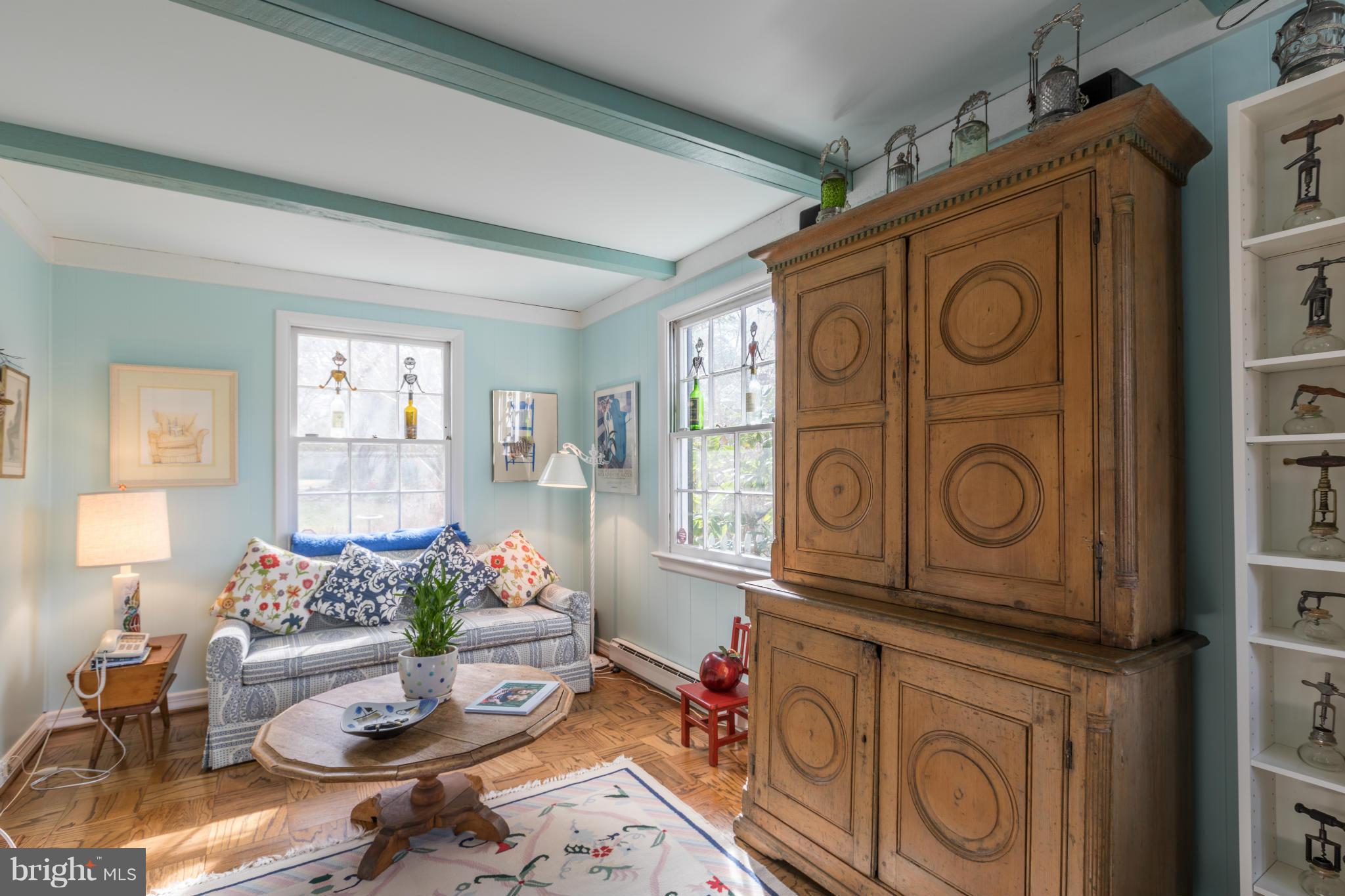 305 East Highfield Road Baltimore, MD 21218 - Photo 10 of 30 Den