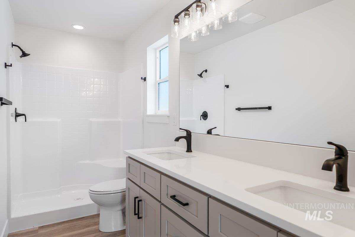 921 East 23rd Avenue Jerome, ID 83338 - Photo 11 of 21