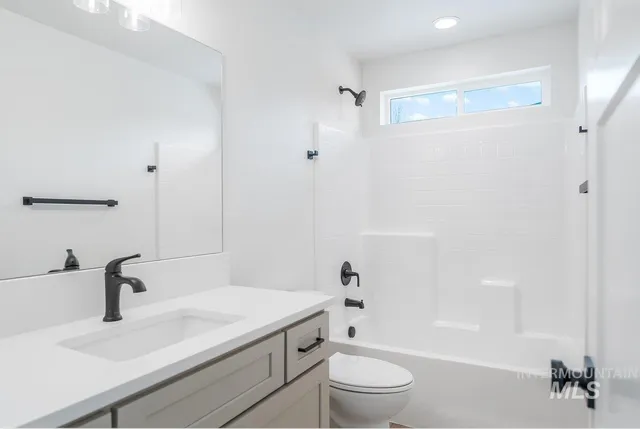 $379,000 | 921 East 23rd Avenue, Jerome, ID 83338