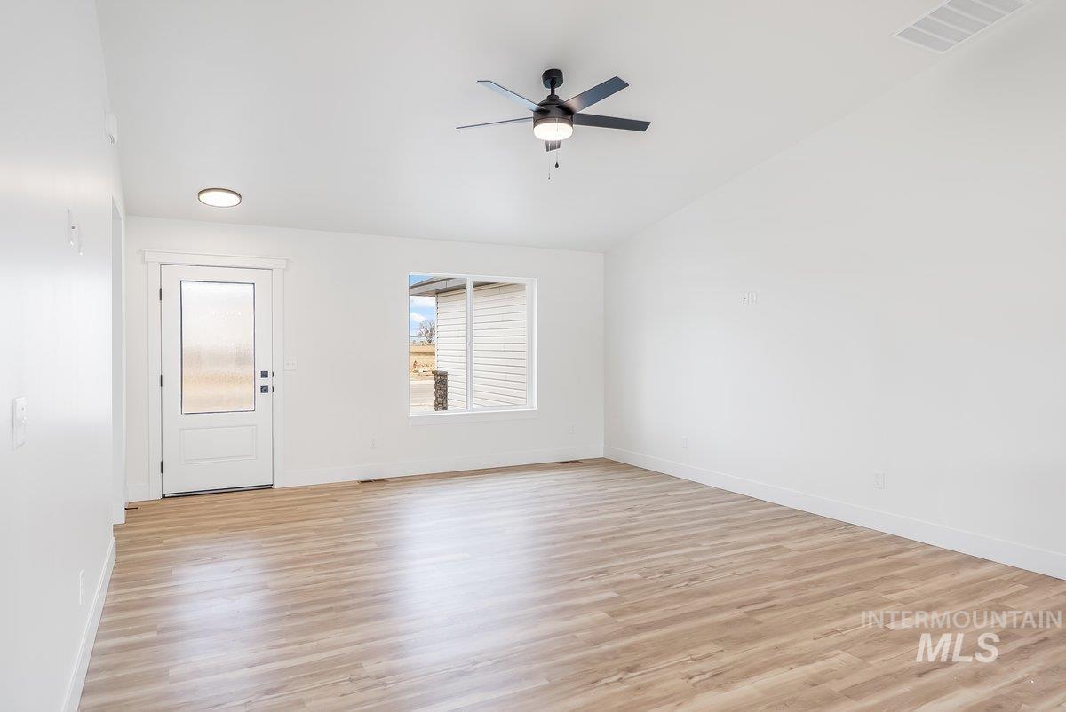 921 East 23rd Avenue Jerome, ID 83338 - Photo 8 of 21