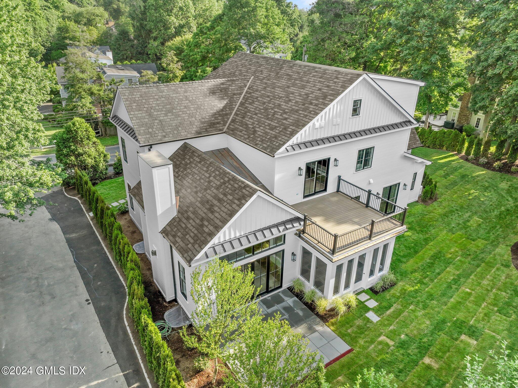 97 Lockwood Road Riverside, CT 06878 - Photo 52 of 59 81-web-or-mls-97-lockwood-rd