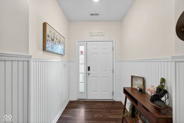 $325,000 | 1450 Bigleaf Drive, Sheridan, IN 46069