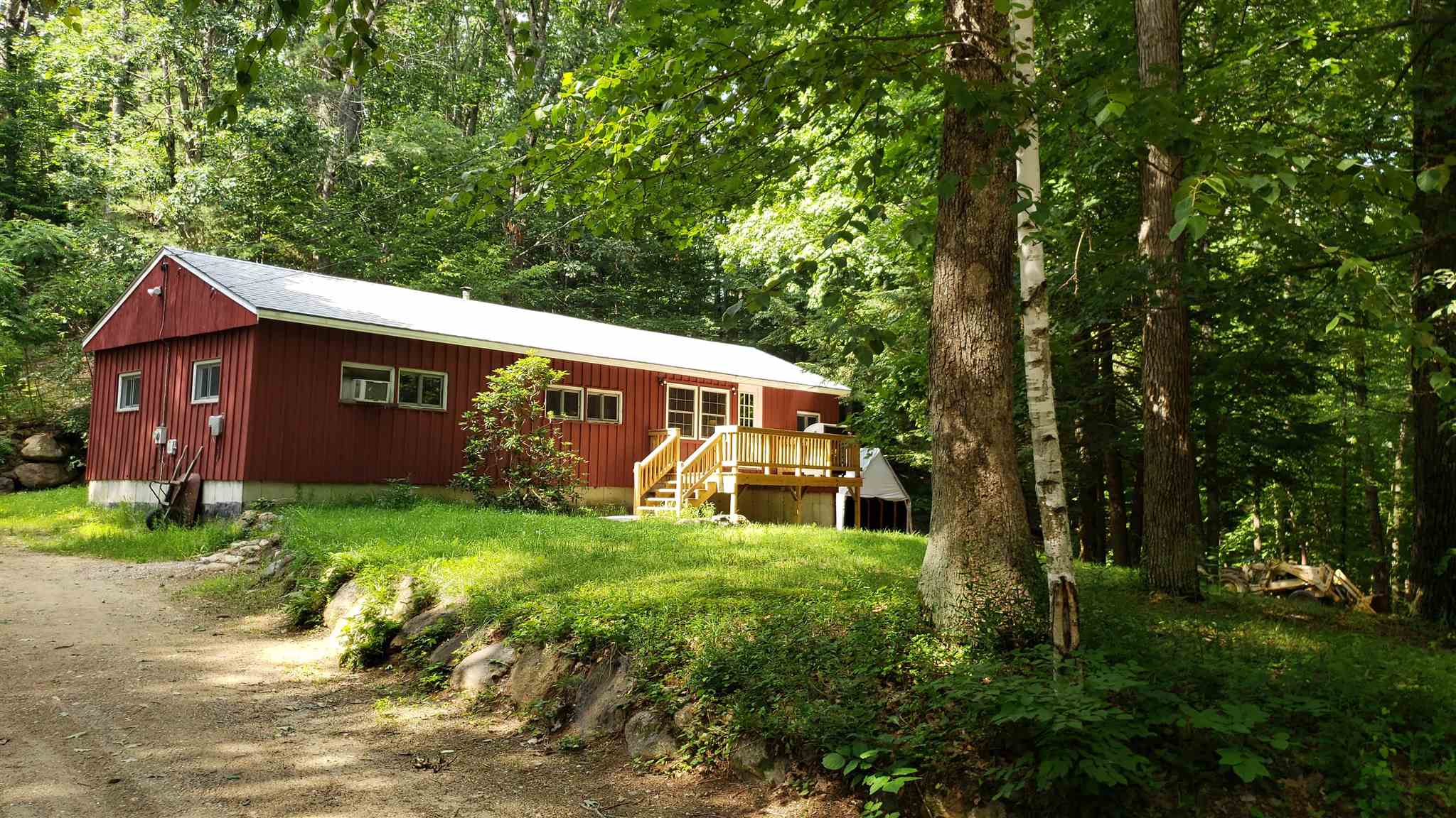 147 Wes Locke Road Barnstead, NH 03218 - Photo 3 of 37