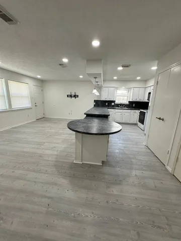 $2,100 | 1614 Tower Grove Court, Missouri City, TX 77489