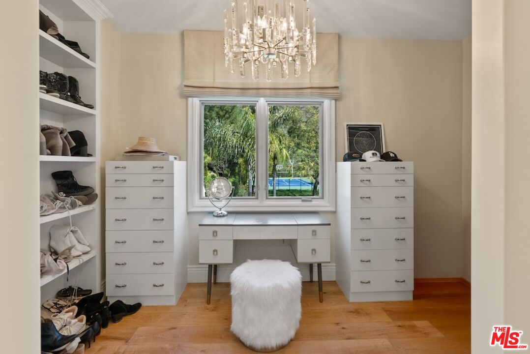 23593 Parksouth Street Calabasas, CA 91302 - Photo 48 of 75