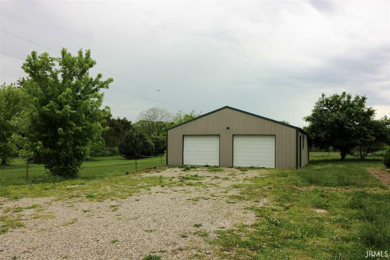 1139 Buddha Road Bedford, IN 47421 - Photo 2 of 22
