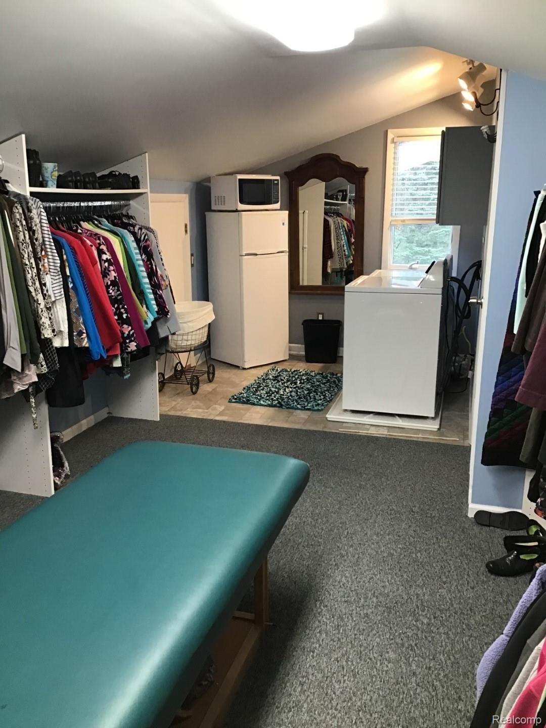 2881 Clarkston Road Oakland, MI 48363 - Photo 69 of 98 LaundryMasterCloset (3) (Large).jpg