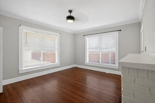 $395,000 | 2703 Gladstone Drive, Dallas, TX 75211