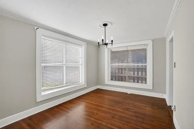 $395,000 | 2703 Gladstone Drive, Dallas, TX 75211