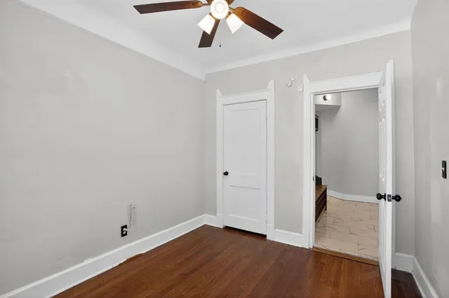 $395,000 | 2703 Gladstone Drive, Dallas, TX 75211